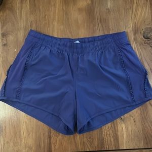 Lulu lemon shorts 4” inseam purple/blue size 8- new